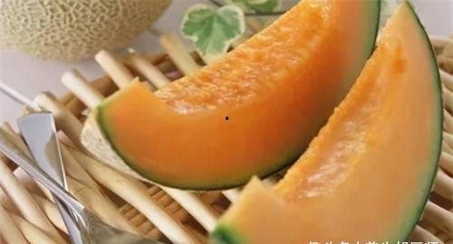 网红 吃哈密瓜视频,哈密瓜美味大比拼，谁才是瓜界达人？