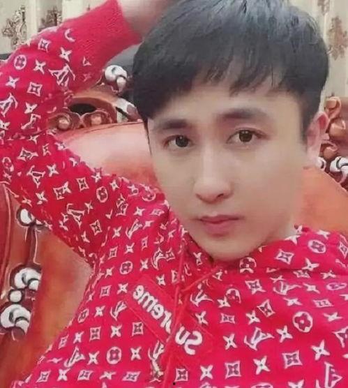 快手网红丝爷吃瓜是谁,揭秘快手网红背后的故事