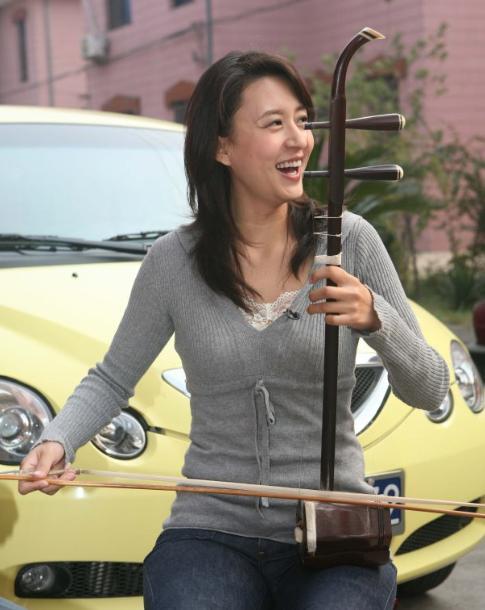 张蕾爆料儿子多大了啊视频,儿子年龄曝光，网友热议家庭幸福