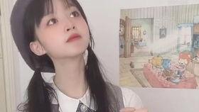 抖音吃瓜网红美女是谁啊,她是谁？
