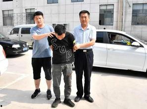 出警爆料抢劫案例最新,最新抢劫案紧急通报，警方全力追捕嫌疑人