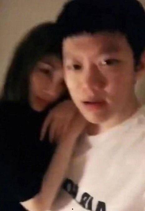 李小璐国外爆料视频播放,揭秘事件背后真相