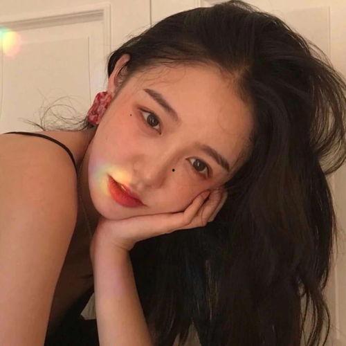 网红吃瓜头像情侣不明显,吃瓜表情下的甜蜜默契